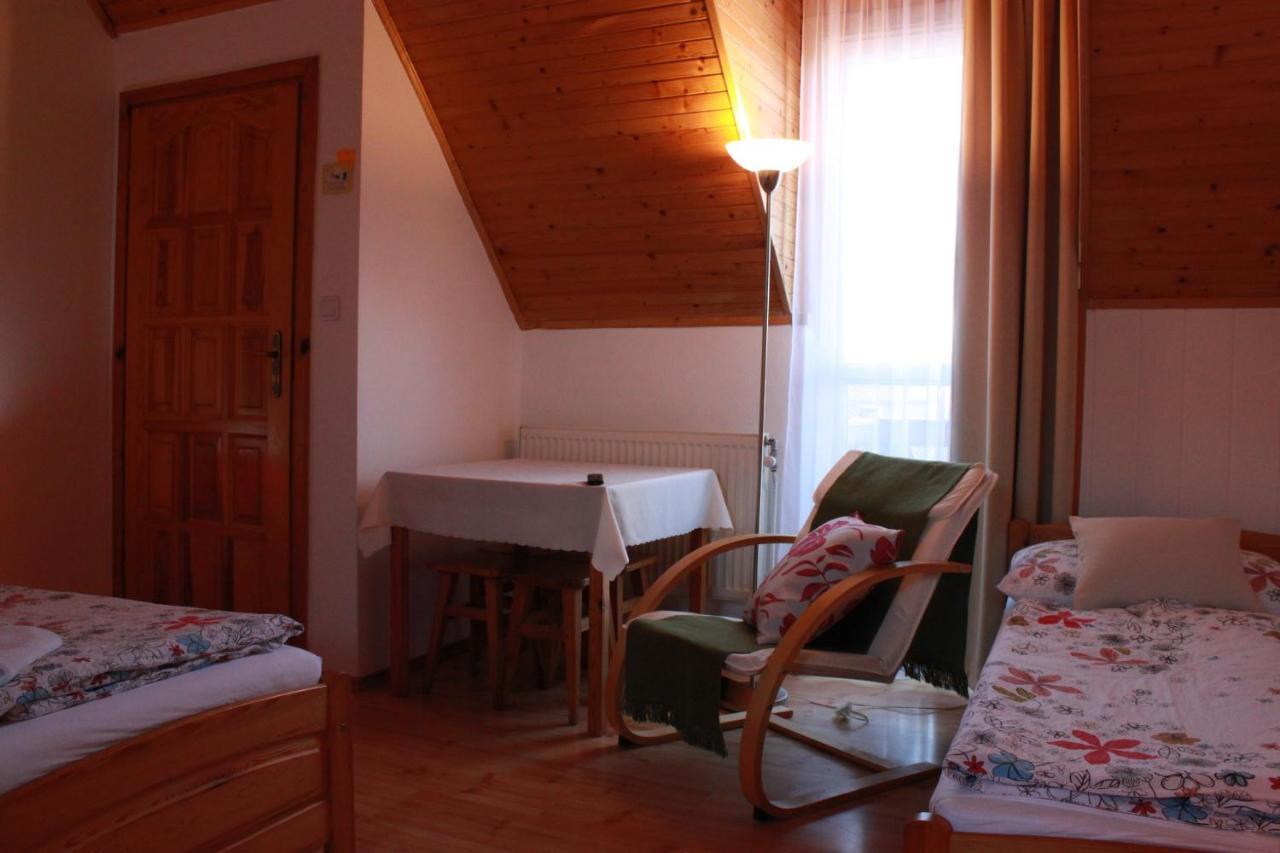 Zlty Dom Vrbov Lägenhet Exteriör bild