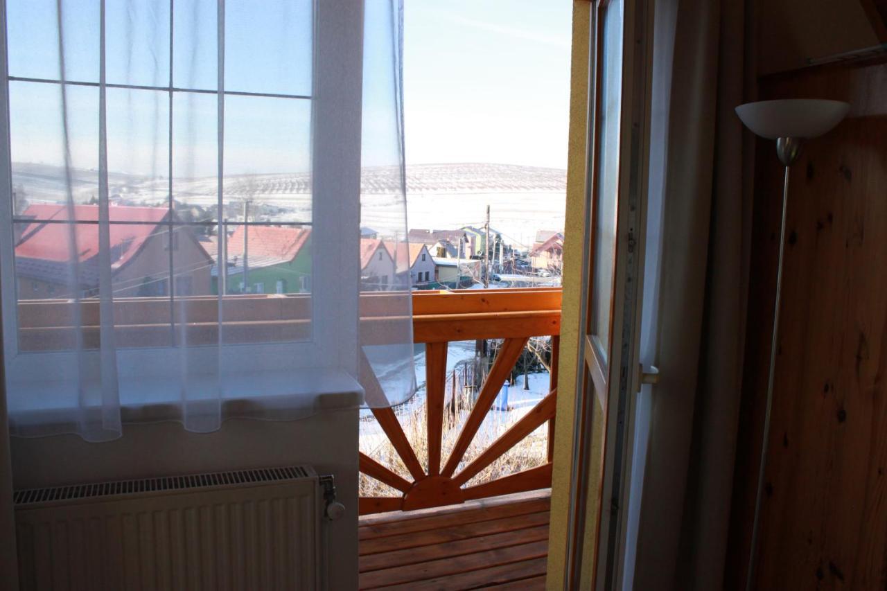 Zlty Dom Vrbov Lägenhet Exteriör bild